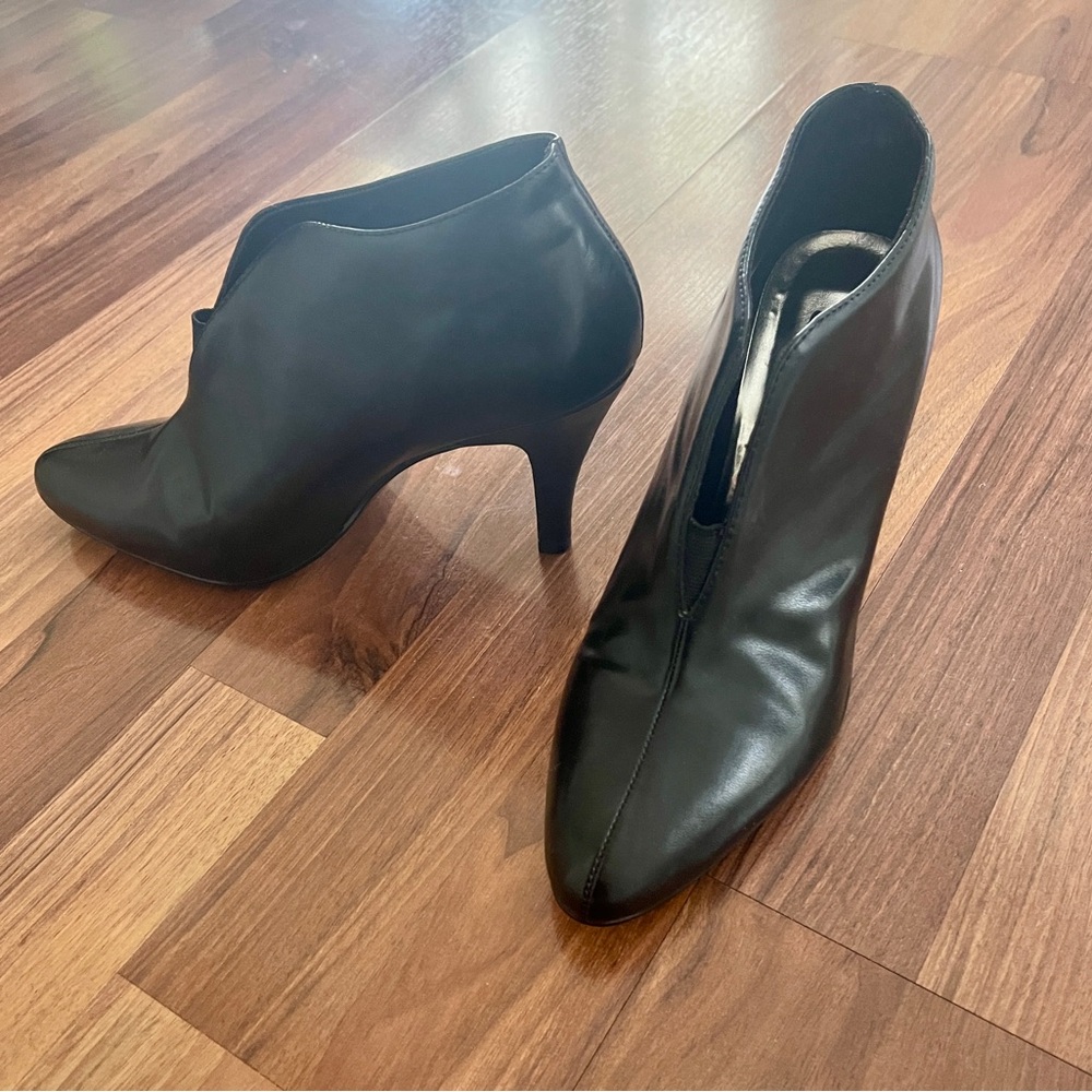 Vintage 80s Black Ankle Boots